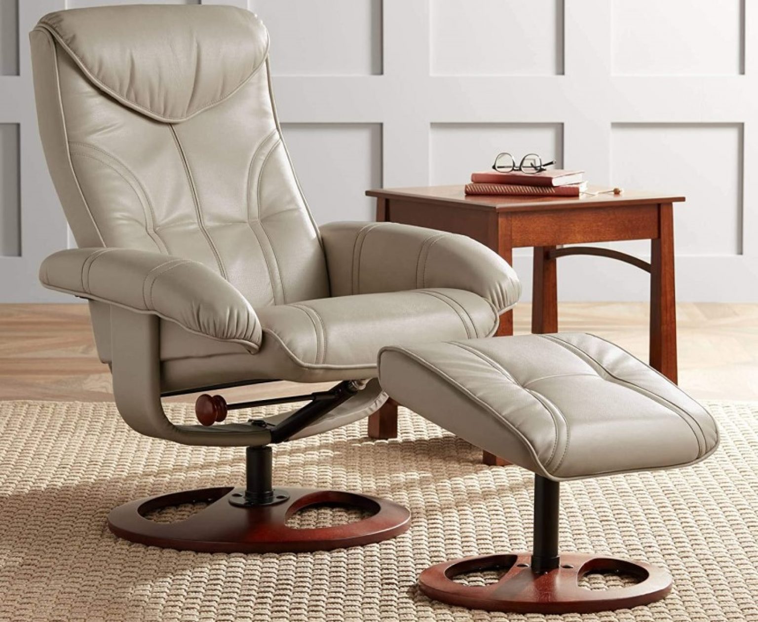 5 Best Swivel Recliners (Winter 2024) – Which One to Buy?